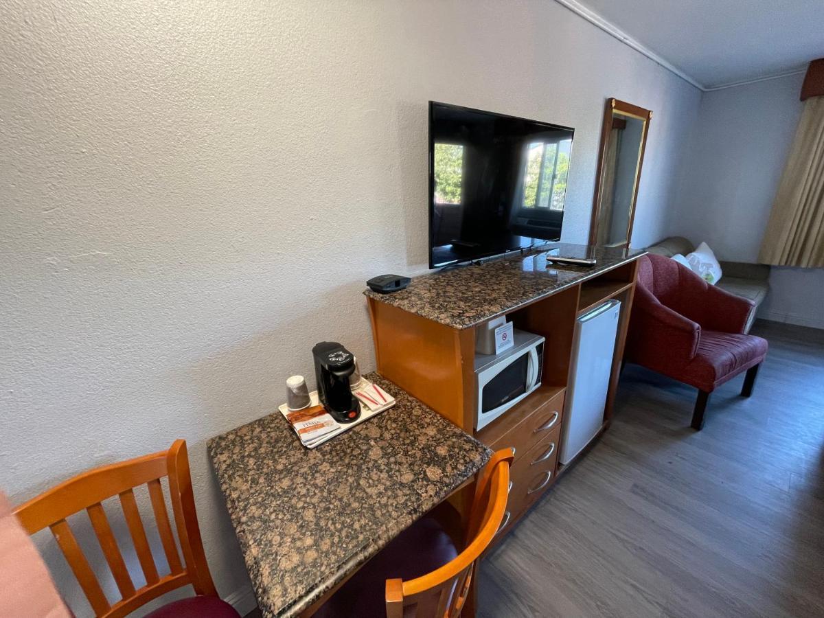 Pacific Inn Grover Beach Buitenkant foto