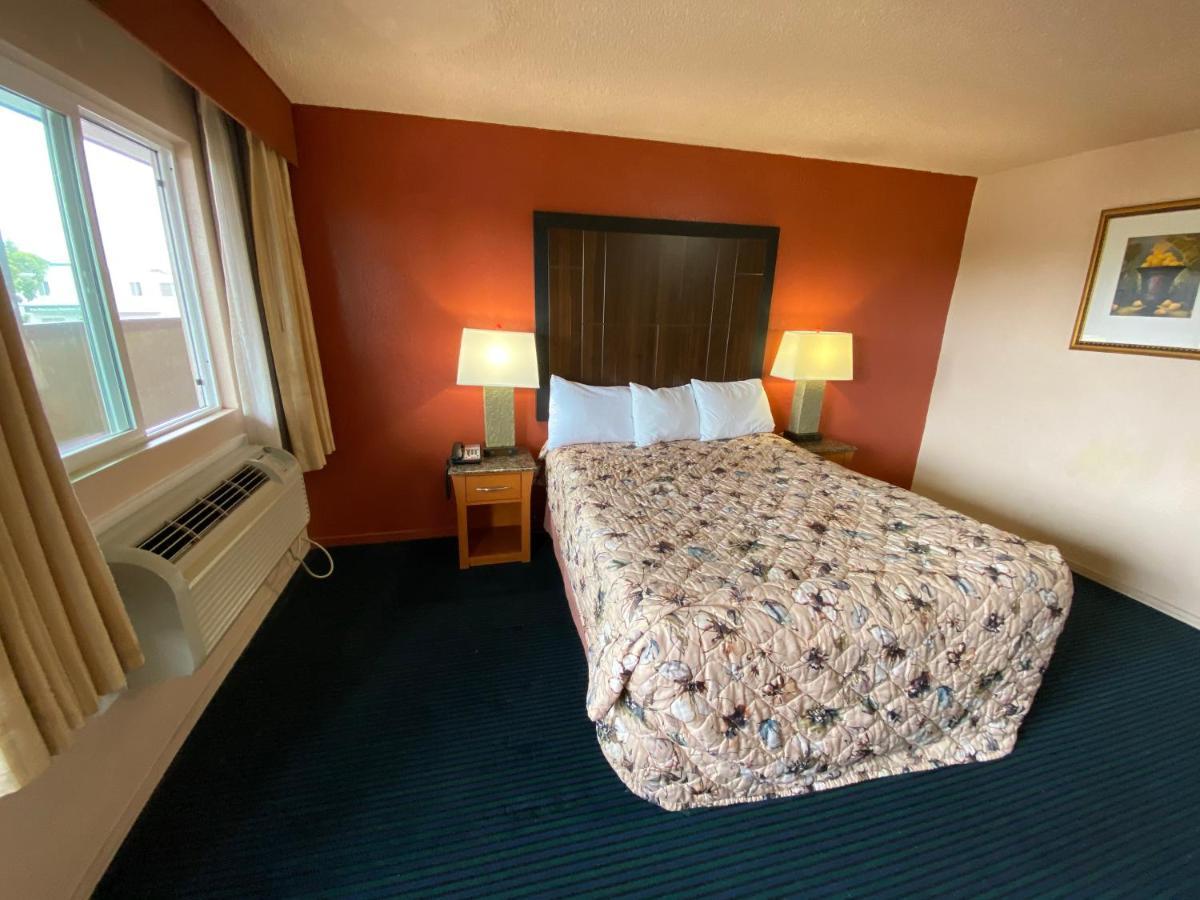 Pacific Inn Grover Beach Buitenkant foto